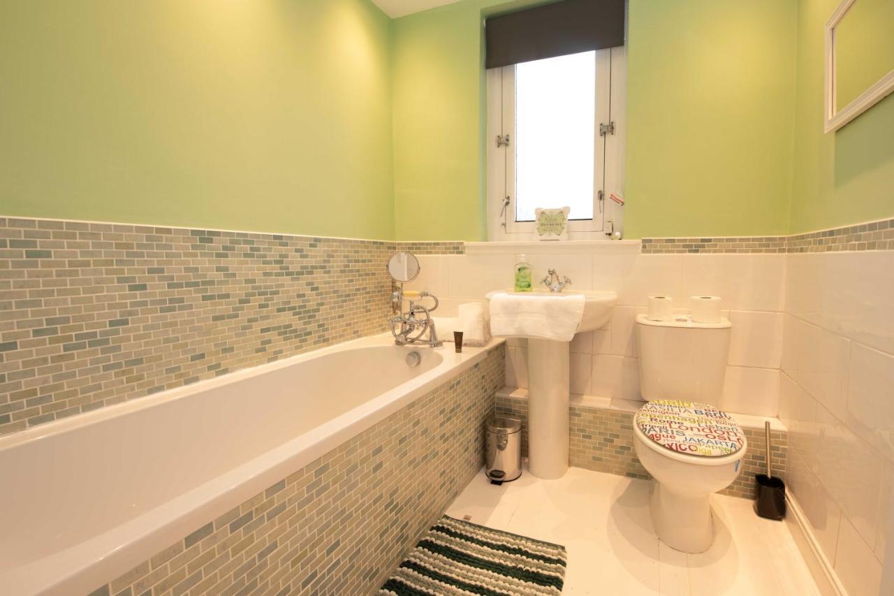 Premier - Chapel Apartment With Driveway! Cleland Екстер'єр фото